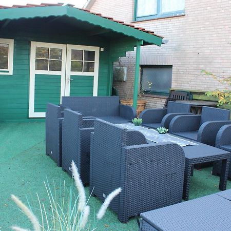 Ferienhaus Abbi Mit Schwimmbad Und Fitness Fur 8 Personen, Strand, Norddeich Lägenhet Hage Exteriör bild