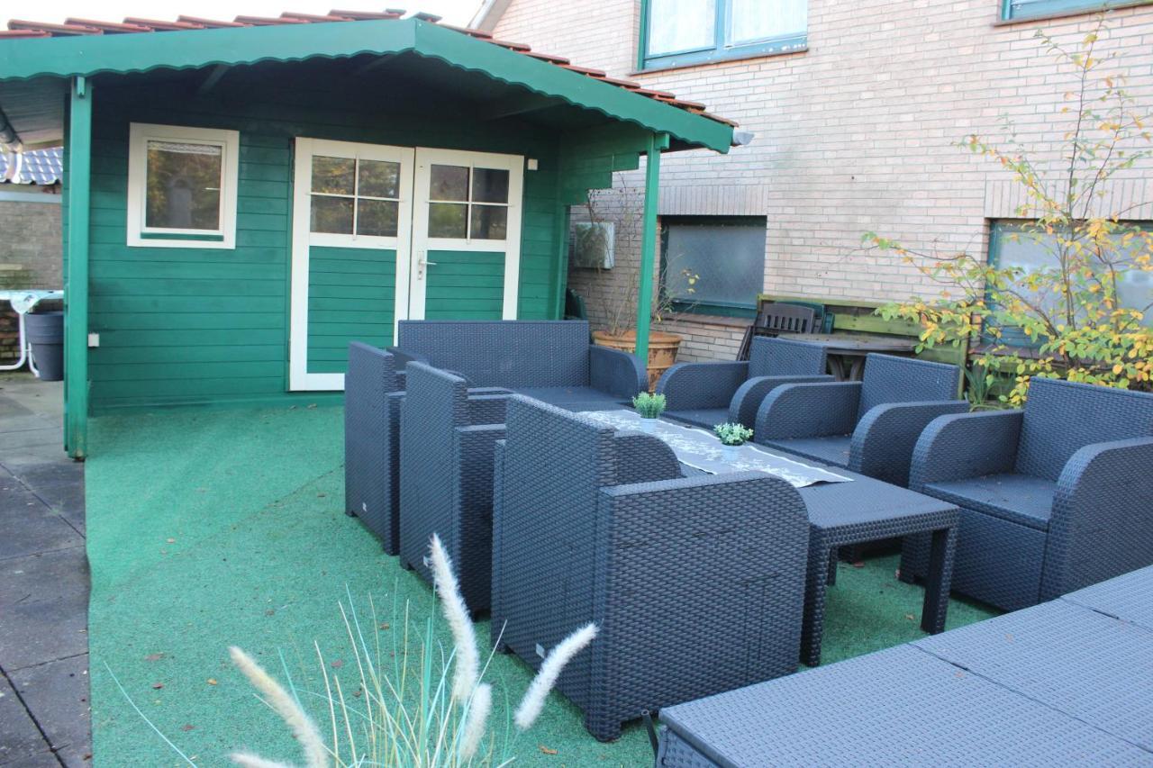 Ferienhaus Abbi Mit Schwimmbad Und Fitness Fur 8 Personen, Strand, Norddeich Lägenhet Hage Exteriör bild