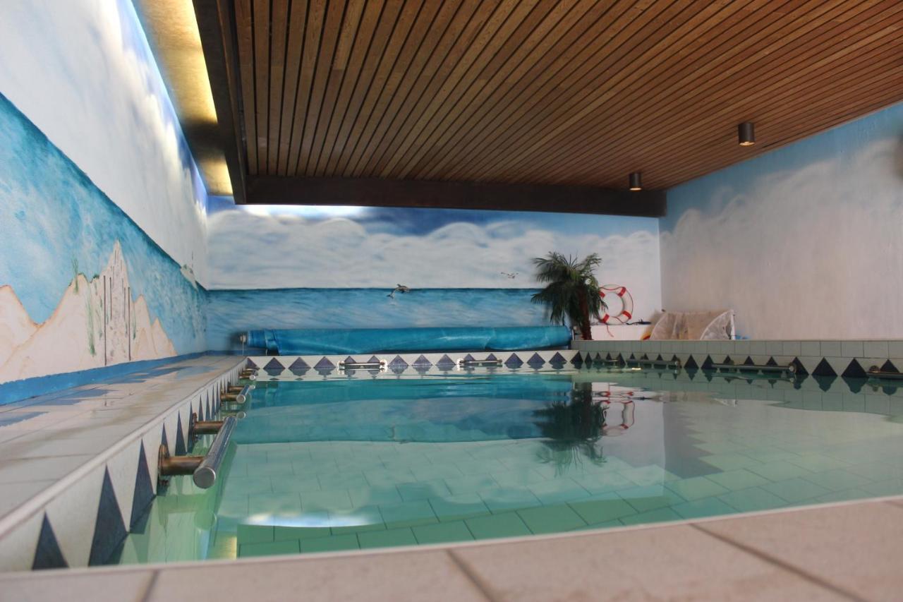 Ferienhaus Abbi Mit Schwimmbad Und Fitness Fur 8 Personen, Strand, Norddeich Lägenhet Hage Exteriör bild